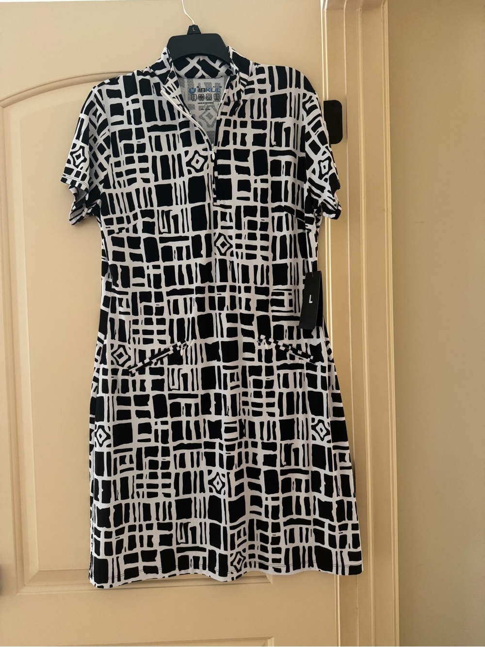 NWT! Ibkul Size L Black & White Geometric Short Sleeve Dress